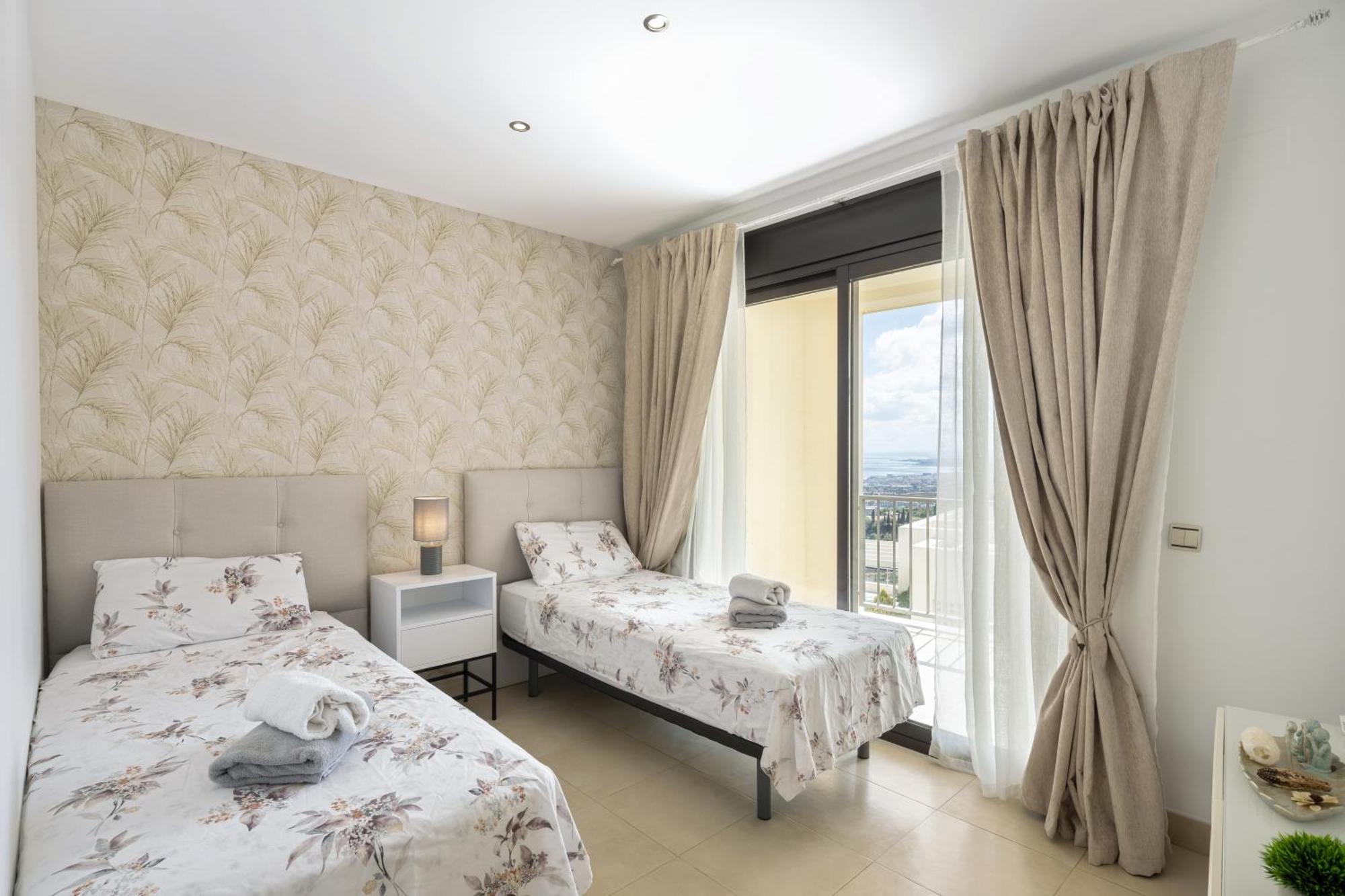 Spectacular Views - Luxury Apartment In Resort - Marbella Hills Kültér fotó